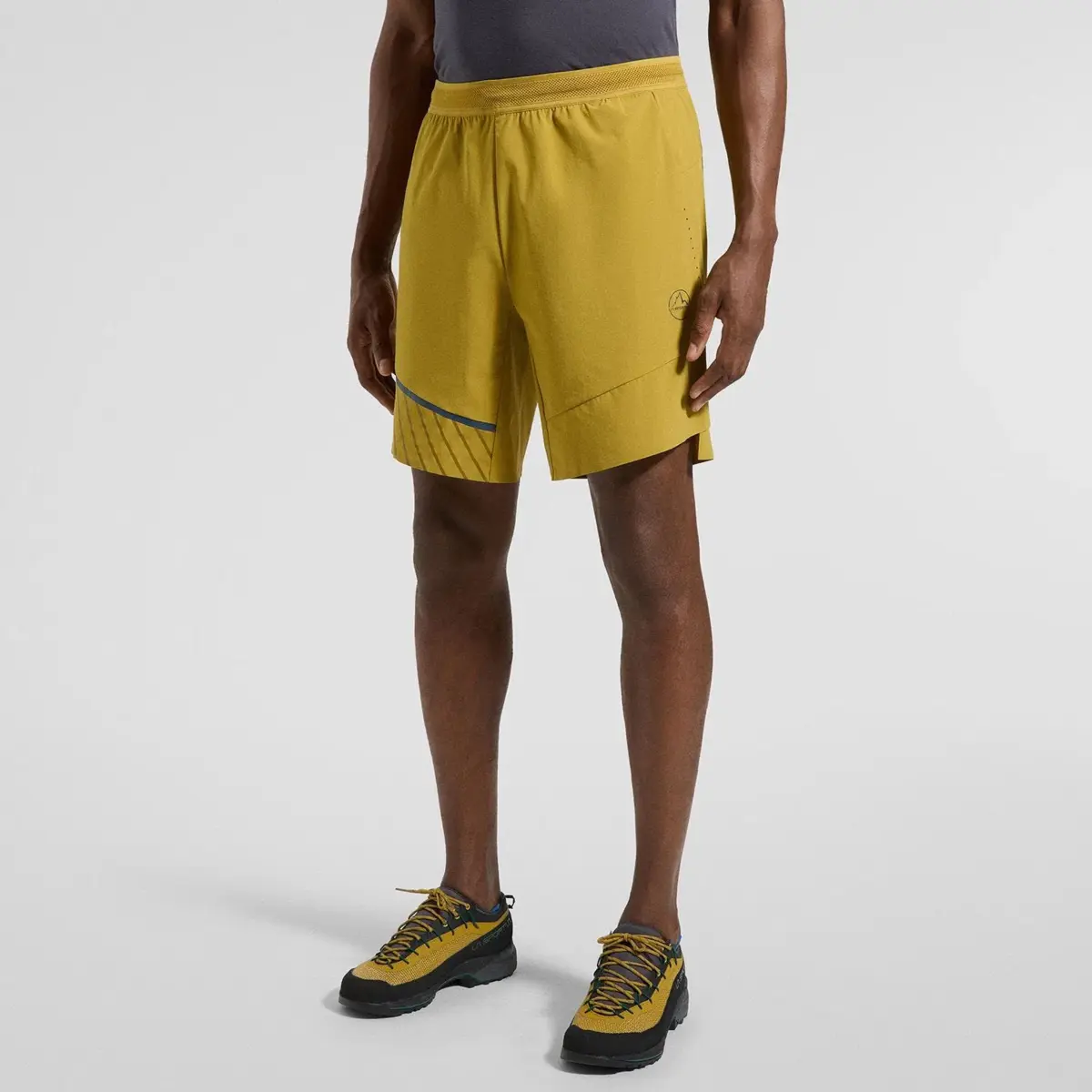 Comp Short M