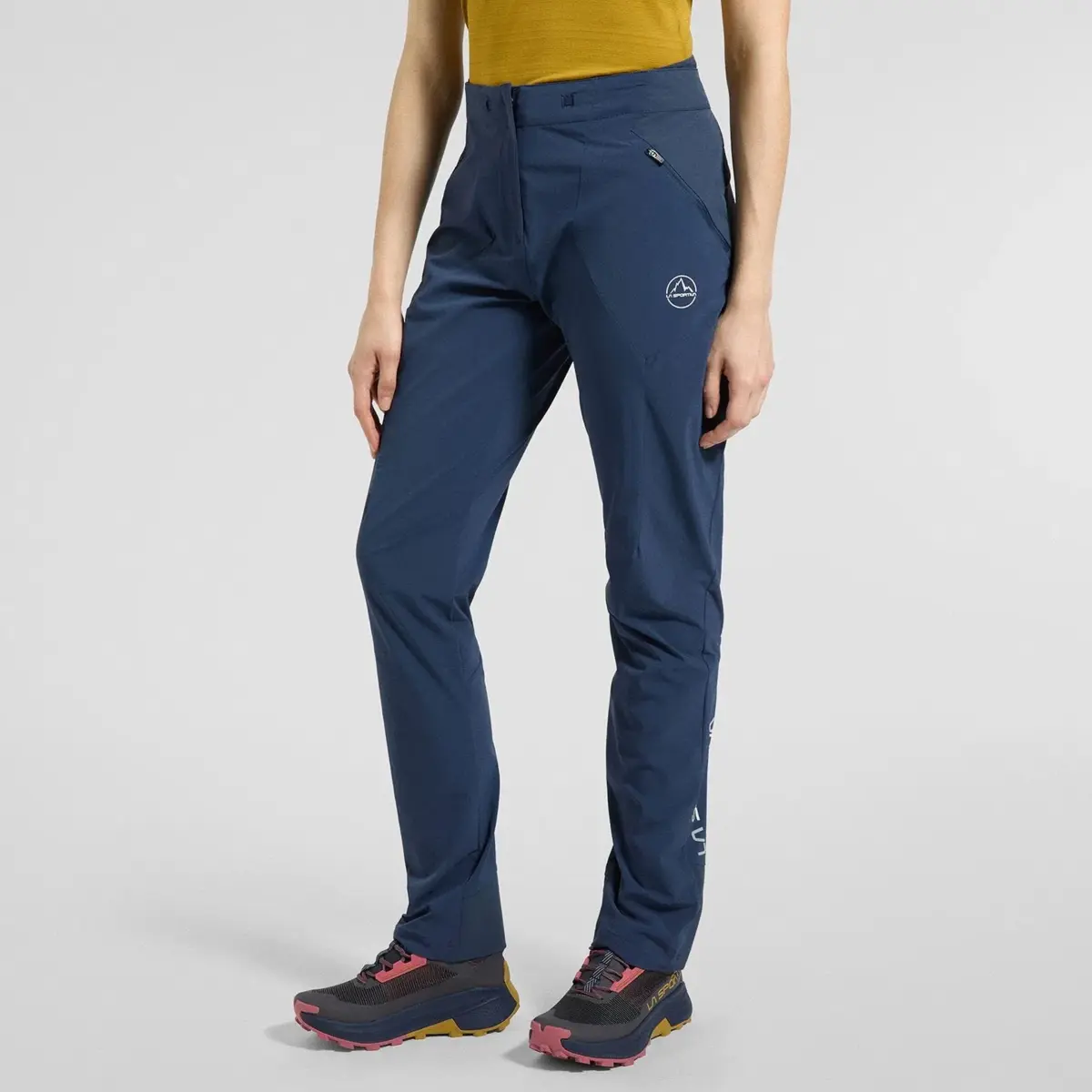 Monument Hose W