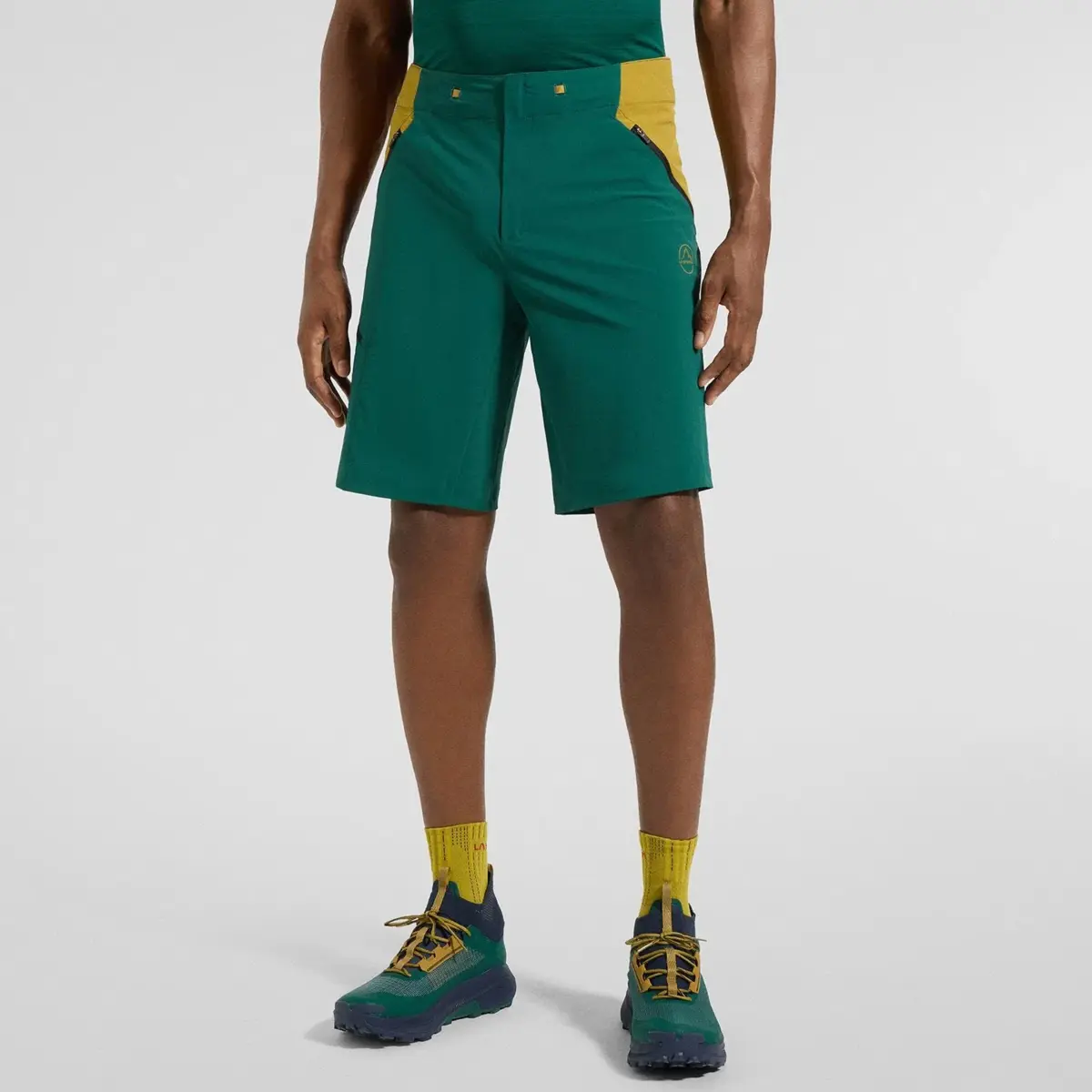 Monument Shorts M