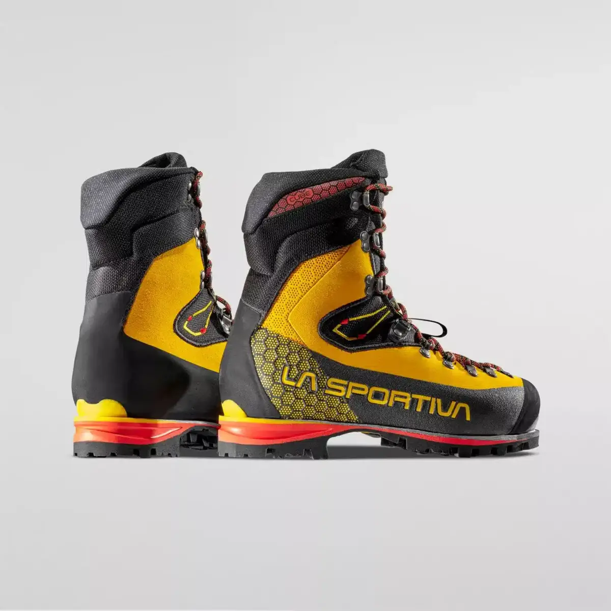 Nepal Cube GTX Nepal Cube GTX