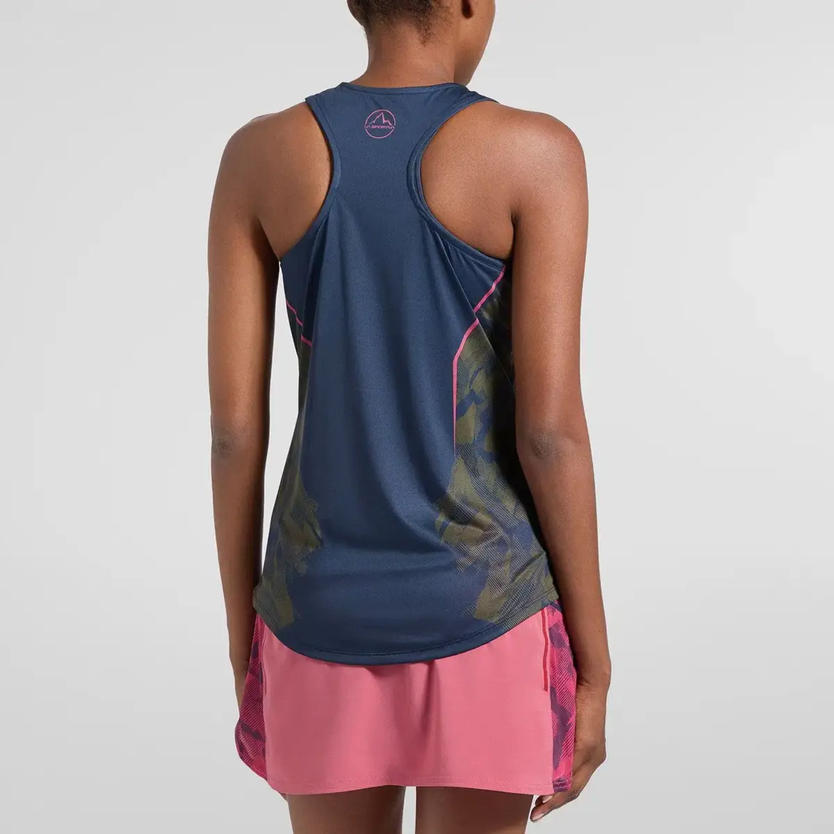 Pacer Tank W