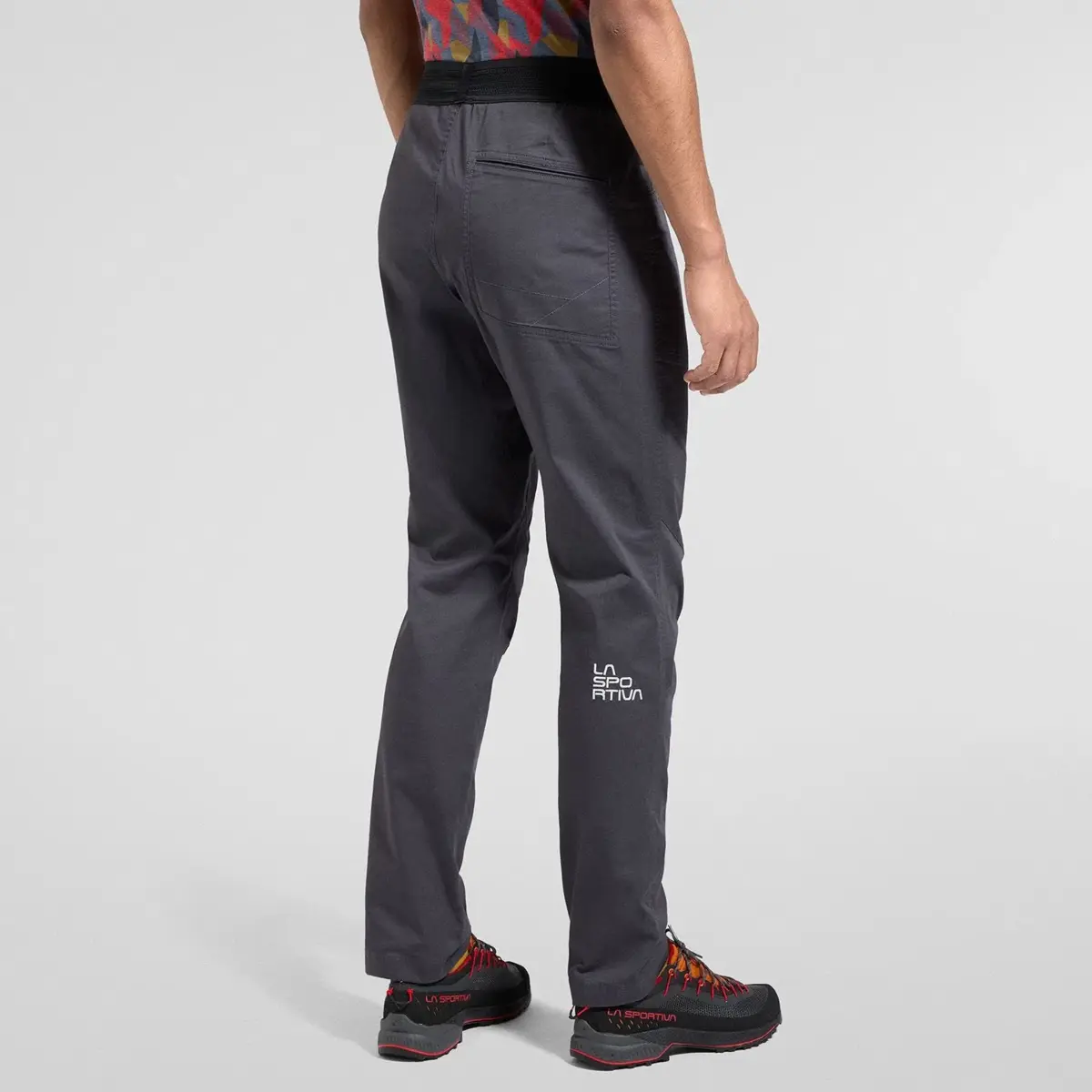 Roots Pants M