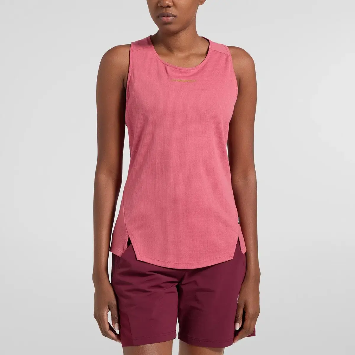 Traverse Tank W